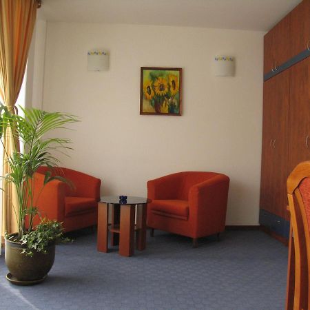 סופיה Hotel Latinka מראה חיצוני תמונה