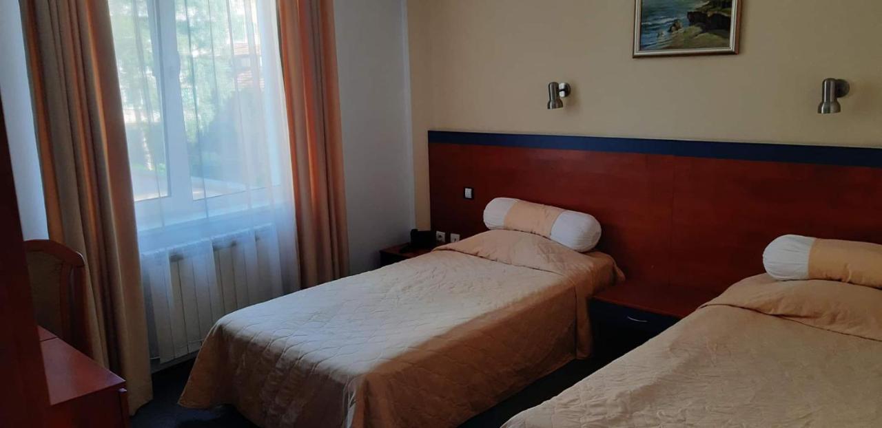 סופיה Hotel Latinka מראה חיצוני תמונה