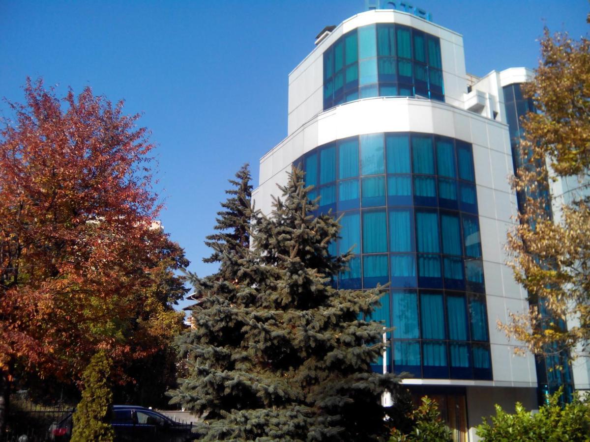 סופיה Hotel Latinka מראה חיצוני תמונה